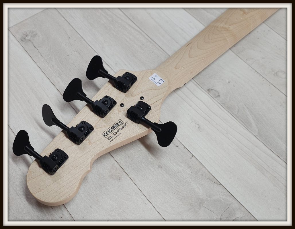 Dingwall SP1 MN 5-String, Ducati White