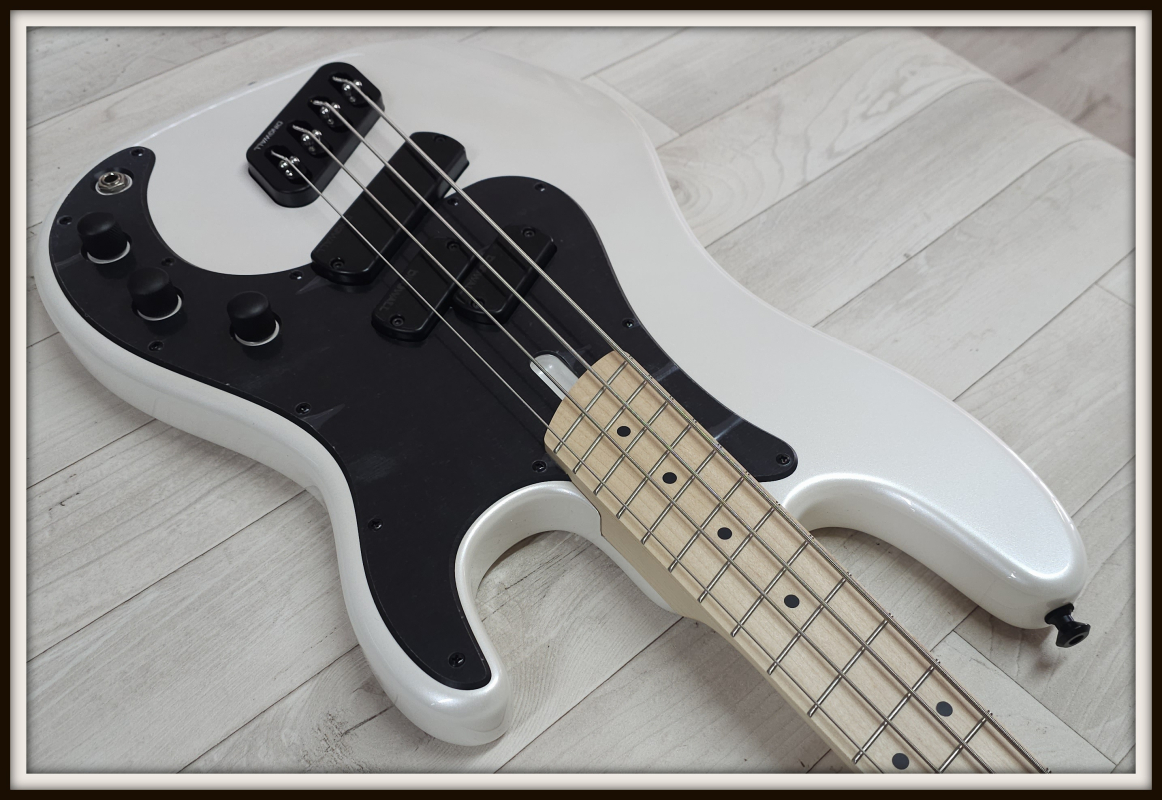 Dingwall SP1 MN 4-String, Ducati White
