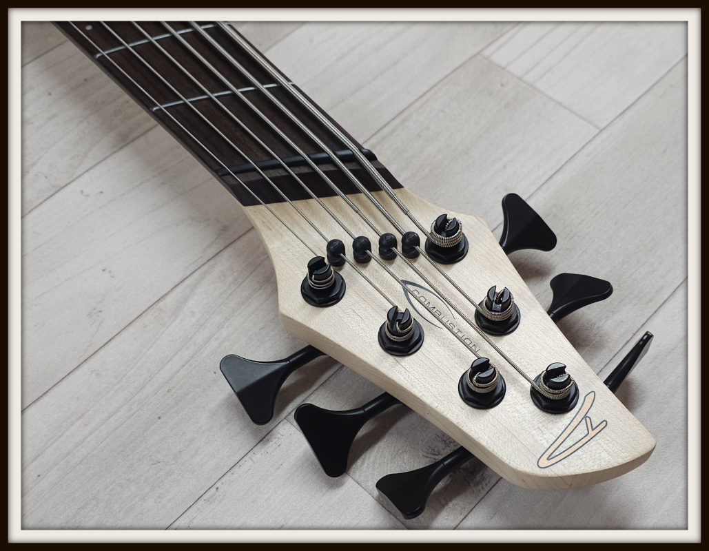 Dingwall Combustion Rosewood 6-String, Vintage White, Limited Edition