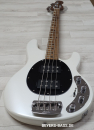 Sterling by Music Man StingRay Ray34 HH, Pearl White, B-Ware
